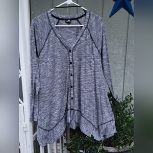 Cable & Gauge Lightweight button down Top Size Medium